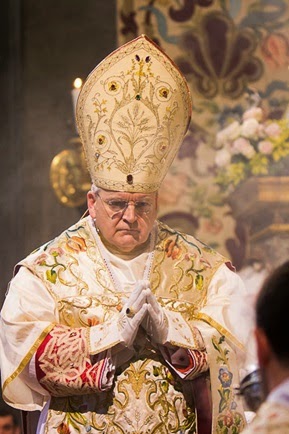 Kardinal Raymond Leo Burke o katoliški »krizi moških« in kako ukrepati – 1. del